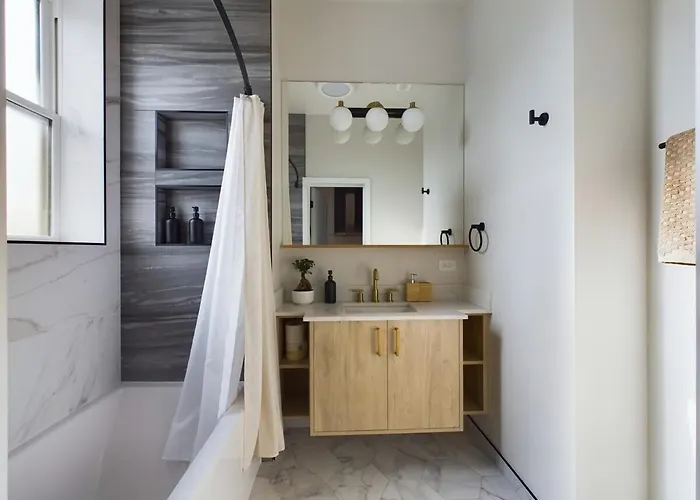 Zen Escape-chicago's Urban Oasis Holiday home Chicago