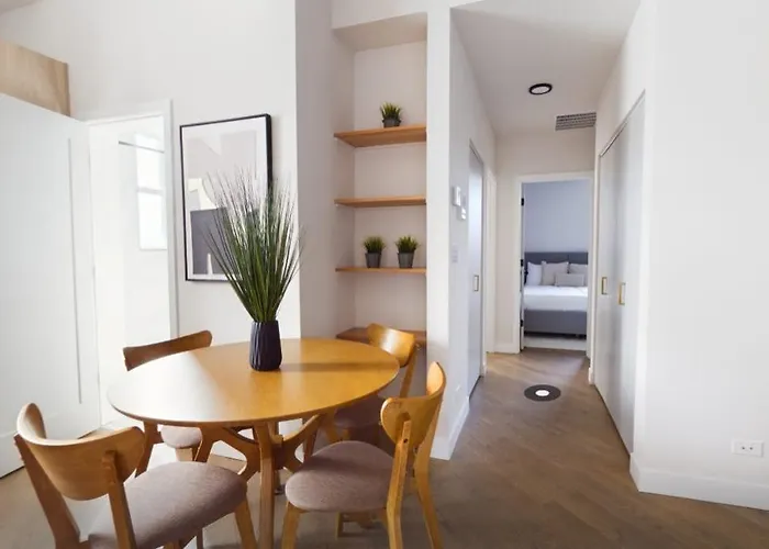 Holiday home Zen Escape-chicago's Urban Oasis Chicago